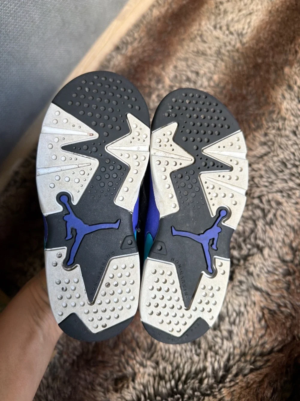 Jordan 9.5 boy shoes